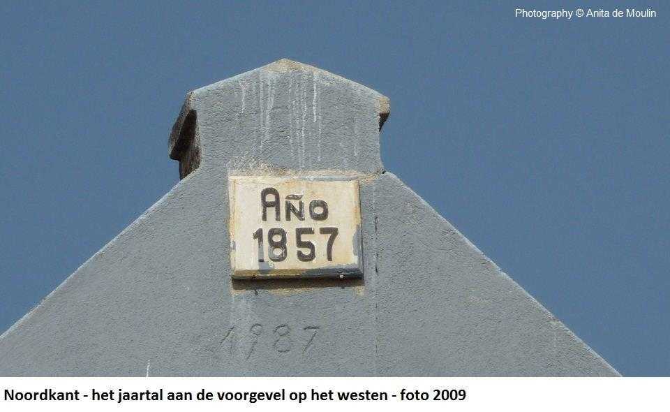 05. Noordkant jaartal aan voorgevel 2009